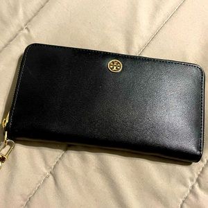 Used Tory Burch Parker Zip Continental Wallet Black